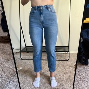 Abercrombie curve love ankle straight ultra high rise